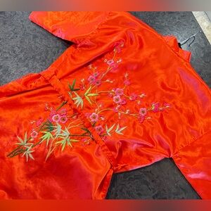Vintage Red Floral Embroidered Chinese Kimono Robe